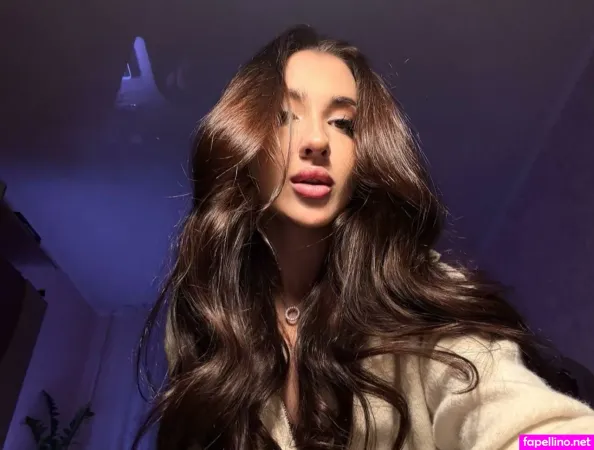 Itssarahh OnlyFans Thumbnail #egVaYk4NEx