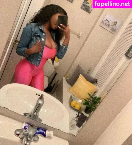 Itstaviaa OnlyFans Thumbnail #KuuS6YahSP
