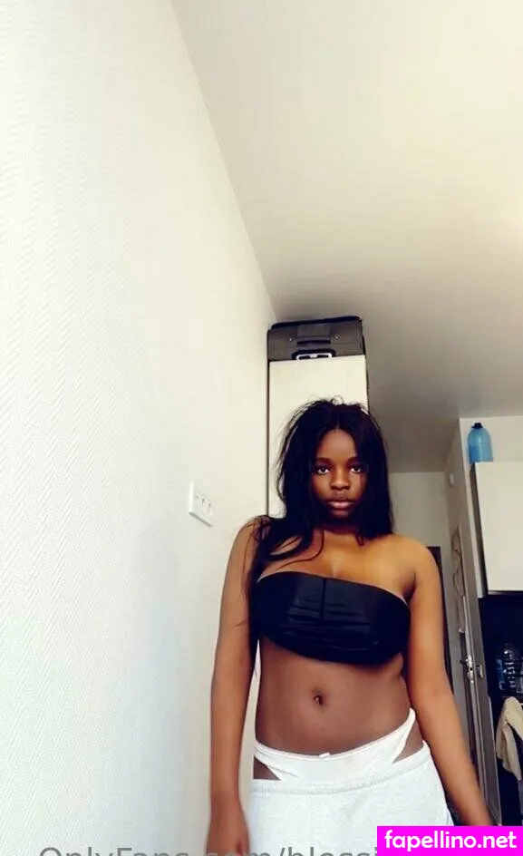 blessingbabygirl, itsthalialove, rickandmortyismeh Nude Leaked OnlyFans Photo #1EkoJCnz9T