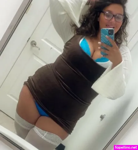 Itsthecleavagequeen OnlyFans Thumbnail #Dv5H7rJzm0