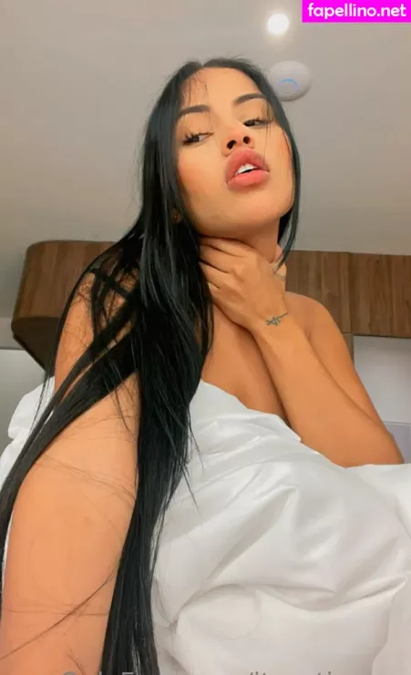 Itsthesaracutie OnlyFans Thumbnail #YadoyK3HNA
