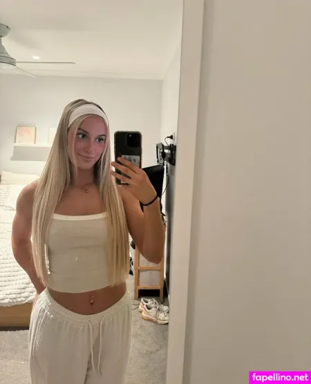 Itszoey OnlyFans Thumbnail #HvLKHhgbg2