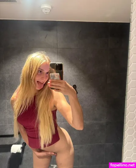 Itszoey OnlyFans Thumbnail #cDTWAsNxkR