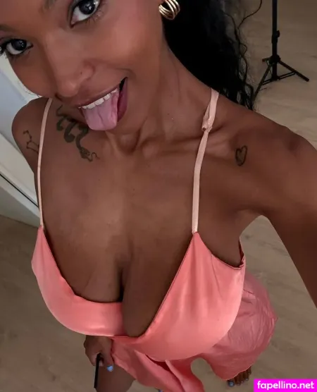 Itszurihill OnlyFans Thumbnail #xOnrJO6ogl