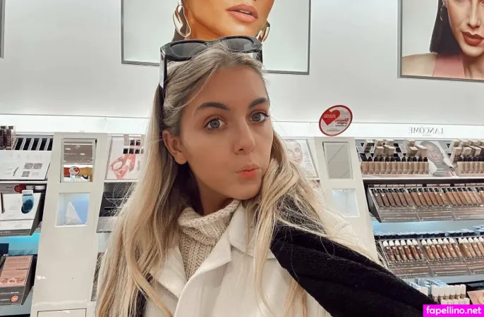 Ittybittybabiee OnlyFans Thumbnail #0nx2ChXLds