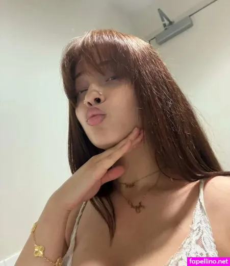 Itz Whitechina OnlyFans Thumbnail #5Jh27xyqvJ