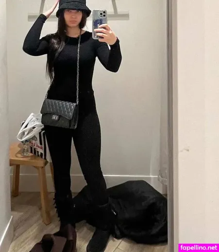 Itz Whitechina OnlyFans Thumbnail #V6R3vb3JS9