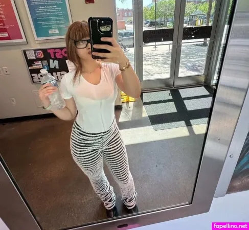 Itz Whitechina OnlyFans Thumbnail #YRo7TcQSMM