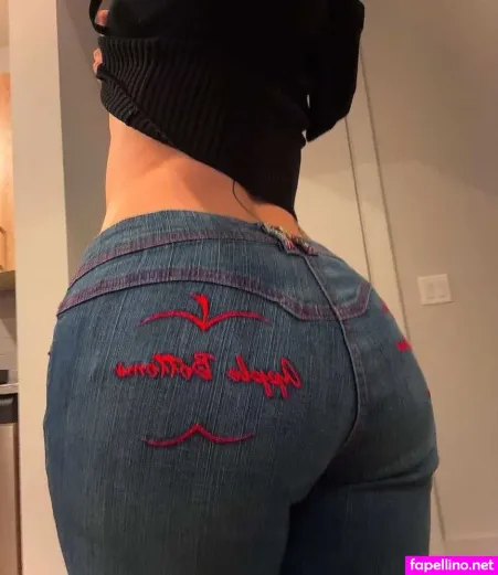 Itz Whitechina OnlyFans Thumbnail #n0BuqydcbU