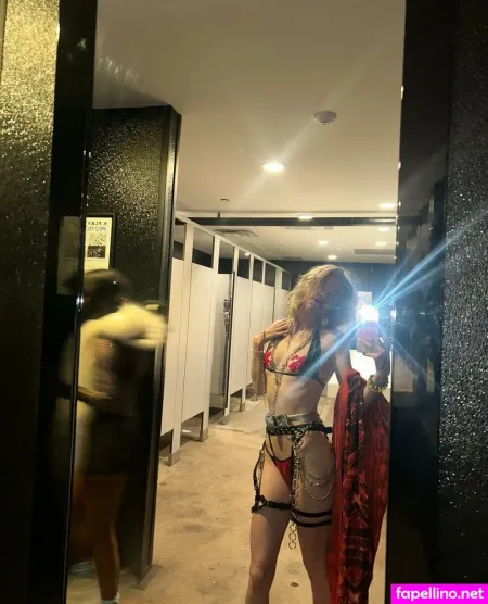 Itzanna999 OnlyFans Thumbnail #m0UnpzPyyZ