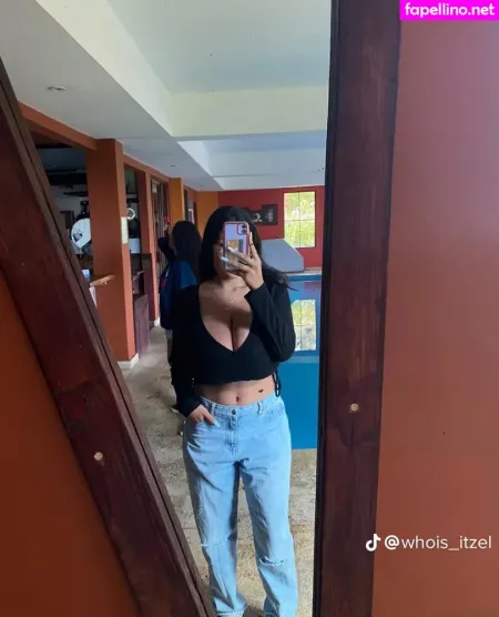 Itzel Lozano OnlyFans Thumbnail #buUKTS2EDF