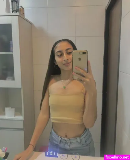 Itzlbelen OnlyFans Thumbnail #BGeF8RqqBb