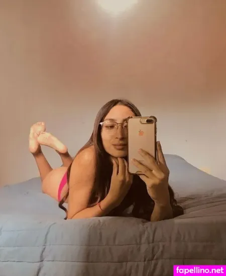 Itzlbelen OnlyFans Thumbnail #LI3YZgi1Re