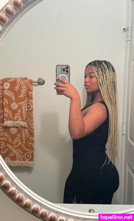 Itzmelanin OnlyFans Thumbnail #HXUg5izkSr