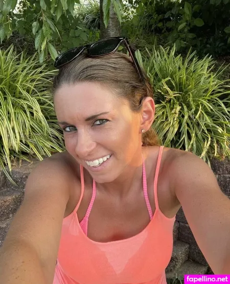 Itzmissashfree OnlyFans Thumbnail #llOt4sHTMX