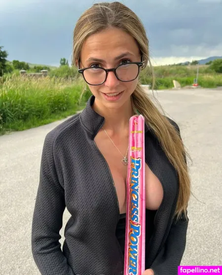 Itzoaklyj Free OnlyFans Thumbnail #t1wtwC2CeX