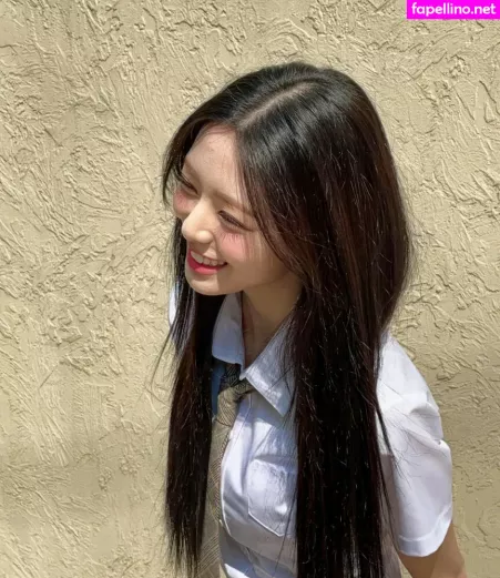Itzy All In Us OnlyFans Thumbnail #kwOFCew72N