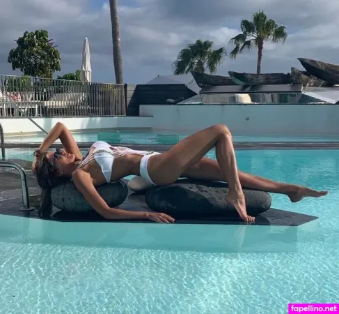 Iulia Carmen OnlyFans Thumbnail #Ucbh22H6l8