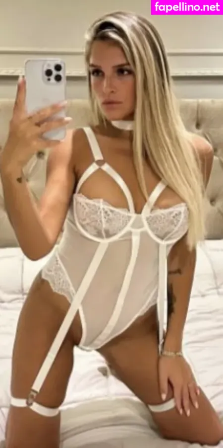 Iulieetta OnlyFans Thumbnail #Qfqgd7d4kn