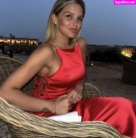 Iulieetta OnlyFans Thumbnail #zHFKTcLO1g