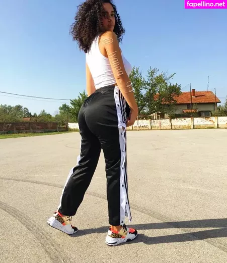 Ivana S OnlyFans Thumbnail #1UGmHXXG4g