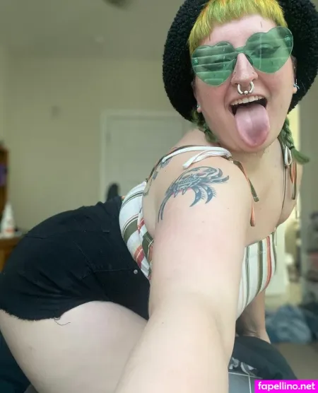 Ivolustful OnlyFans Thumbnail #P1e2nGgaKn