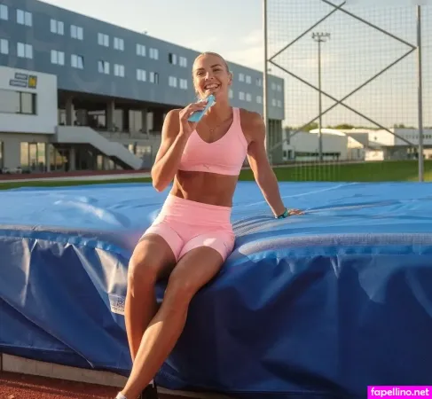 Ivona Dadic OnlyFans Thumbnail #RZOdqt3Mc4