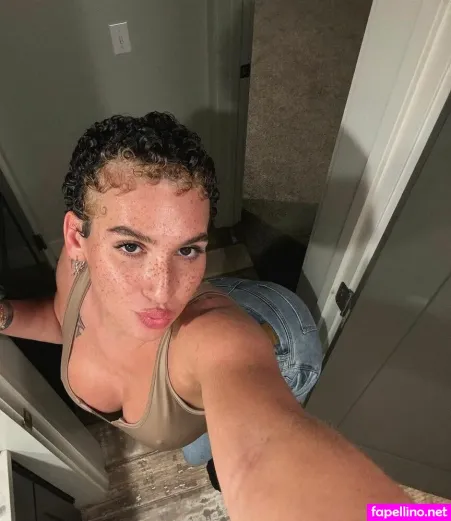 Ivona Marie OnlyFans Thumbnail #i1oPKeERjv