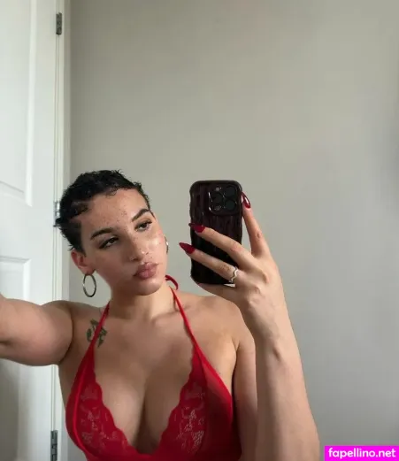 Ivona Marie OnlyFans Thumbnail #lXGbwBmMHG