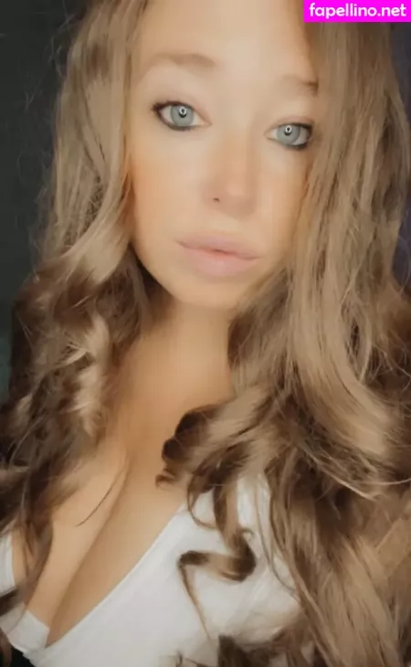 Ivy Mia OnlyFans Thumbnail #yWL6GydYXm