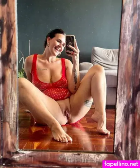 Ivy Swings OnlyFans Thumbnail #0GJjGBvWTw