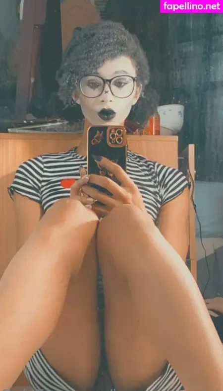 Ivyevescarlet OnlyFans Thumbnail #2gYz3xUHxH