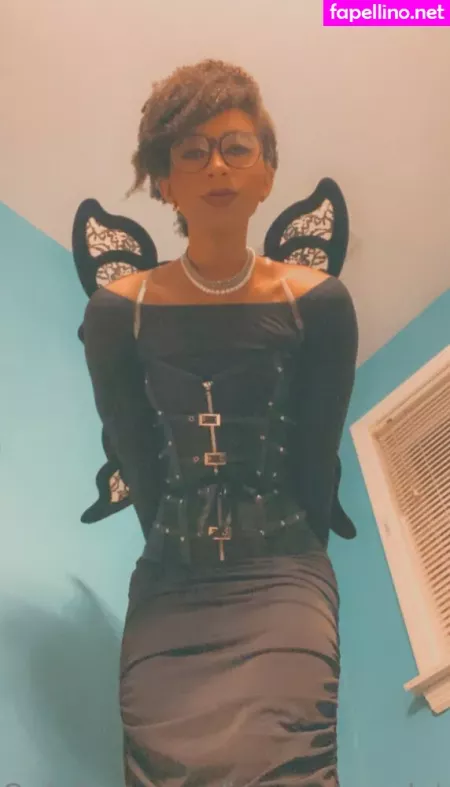 Ivyevescarlet OnlyFans Thumbnail #EUUbrGBi3T