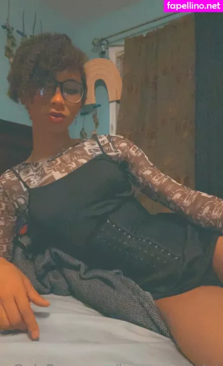 Ivyevescarlet OnlyFans Thumbnail #JdziesYHbw