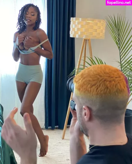 Iwanthazelgrace OnlyFans Thumbnail #UkkSNU9Qp4