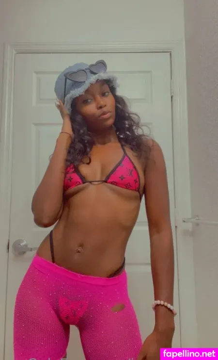 Iwantkandie OnlyFans Thumbnail #oKNoYoGaie