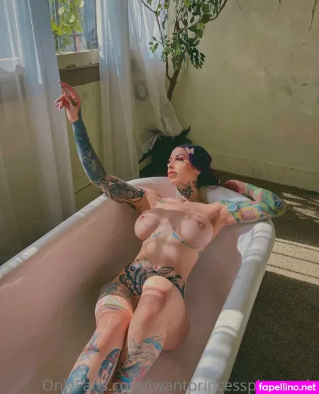 Iwantprincesspineapple OnlyFans Thumbnail #SAM9CUxLCf