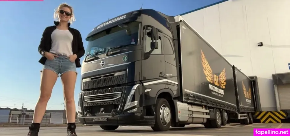 Iwona Blecharczyk OnlyFans Thumbnail #C9DqMRkCnZ