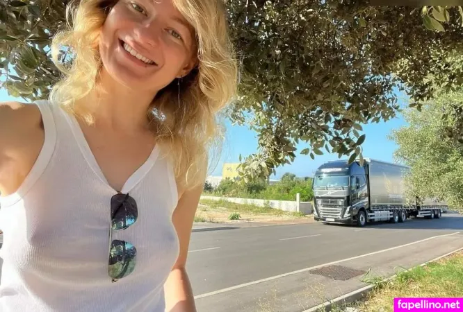 Iwona Blecharczyk OnlyFans Thumbnail #XbAJ93lkN2