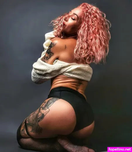 Ixyna OnlyFans Thumbnail #f3cuGQ5HLl