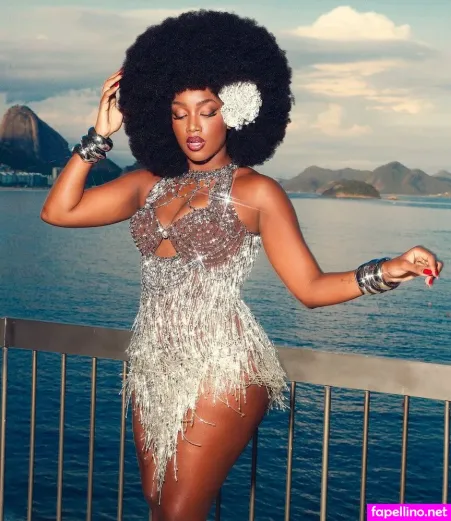 Iza Cantora 1 OnlyFans Thumbnail #0qvE3Y2yh1