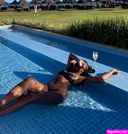 Iza Cantora 1 OnlyFans Thumbnail #t2Qfbgg4lv