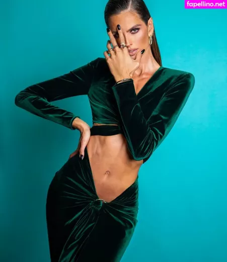 Izabel Goulart OnlyFans Thumbnail #ytGXvUsmAO
