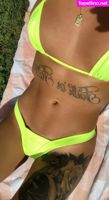 Izabela Grey OnlyFans Thumbnail #7HzsrsUzi4