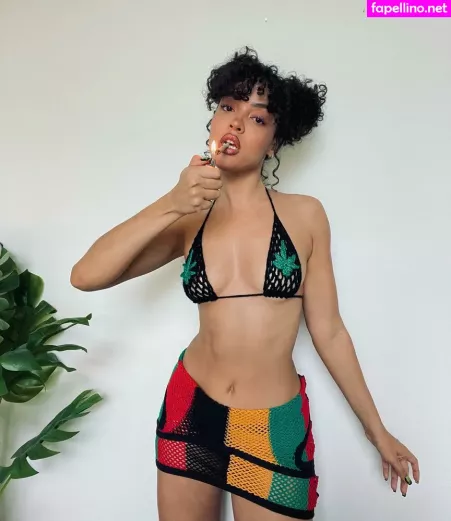 Izabela Guedes OnlyFans Thumbnail #MtUEu1WgWW