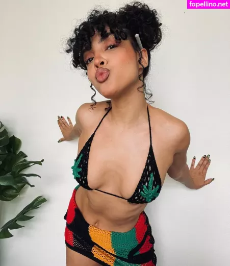 Izabela Guedes OnlyFans Thumbnail #hJMBza7aPS