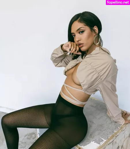 Izabela Guedes OnlyFans Thumbnail #tpW0sc7C1t