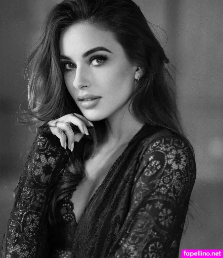 Izabela Ion OnlyFans Thumbnail #l2ePfYZh7i