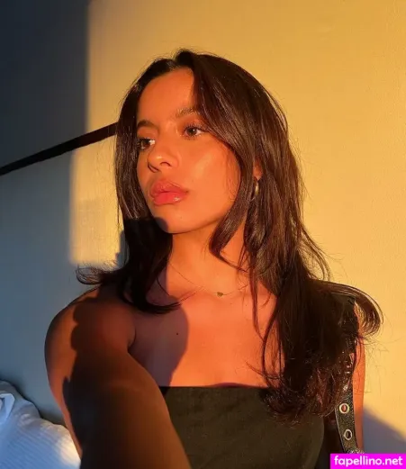 Izabella Alvarez OnlyFans Thumbnail #YdeZvWE6EX