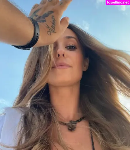 Izabella Krzan OnlyFans Thumbnail #J1YOOQ2mGY